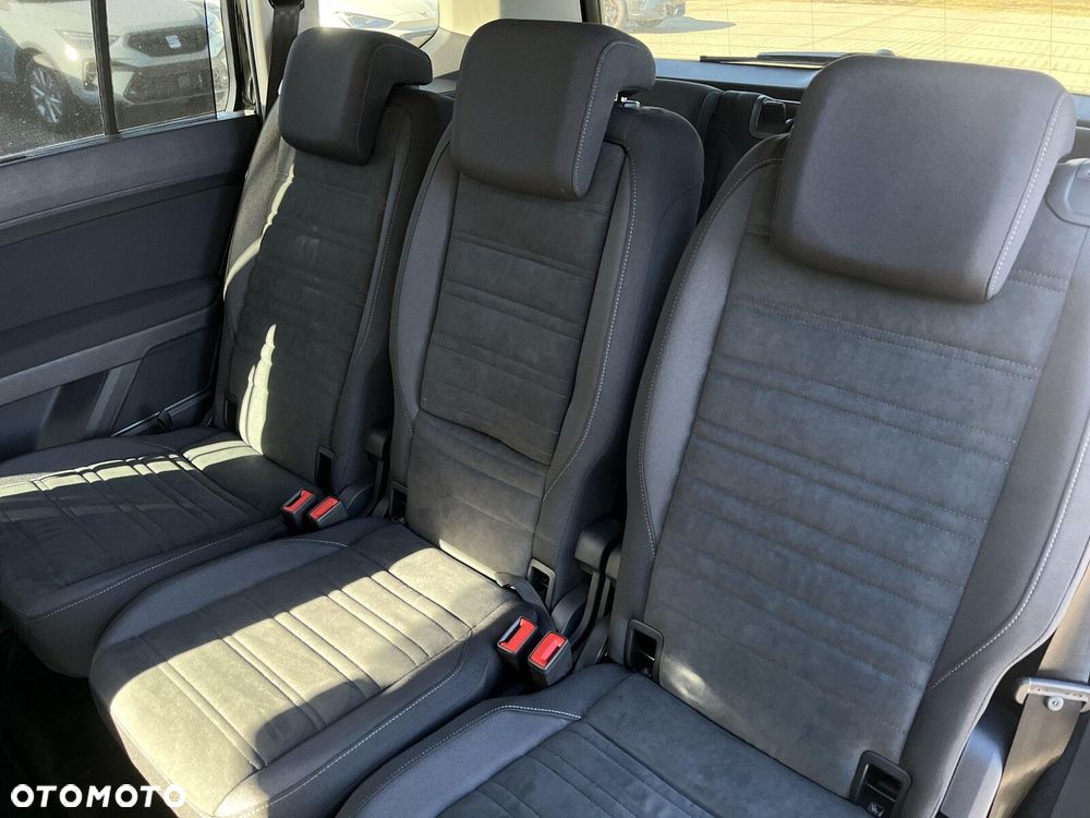 Volkswagen Touran - 18