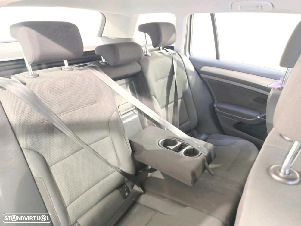 VW Golf Variant 1.6 TDi GPS Edition - 7