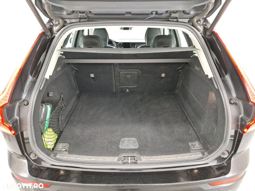 Volvo XC 60 D3 Momentum Pro - 12