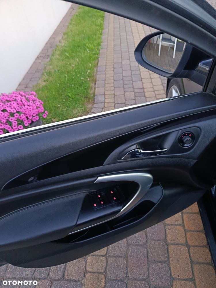 Opel Insignia - 8