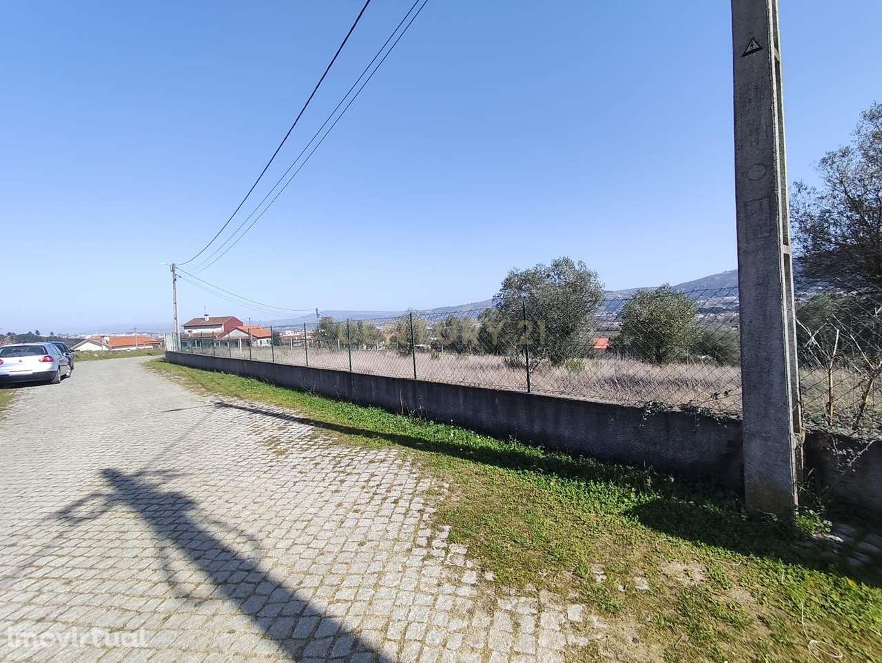 Terreno de 2910 m2 frente a estrada - Grande imagem: 4/10