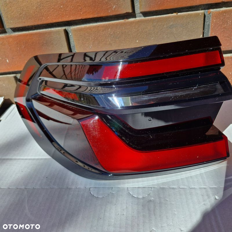 BMW X7 G07 LCI LIFT 22- LAMPA TYLNA LEWA W BLOTNIK LED EUROPA - 6
