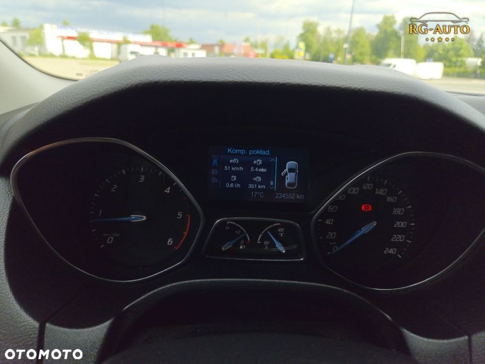 Ford Focus - 8