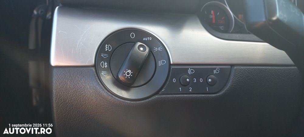 Audi A4 Limuzina 2.0 TDI - 10