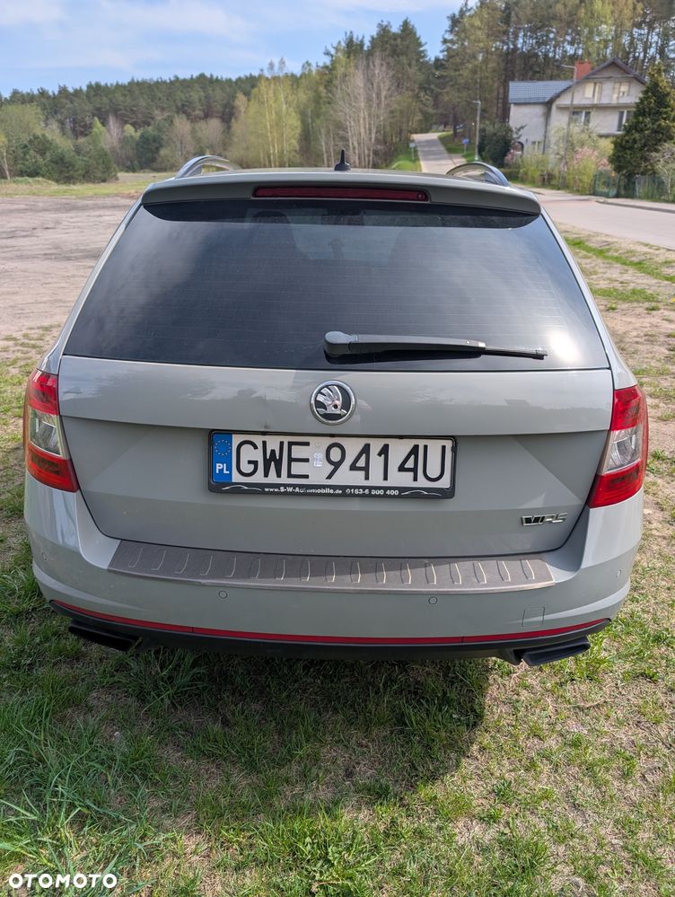 Skoda Octavia 2.0 TDI RS DSG - 12