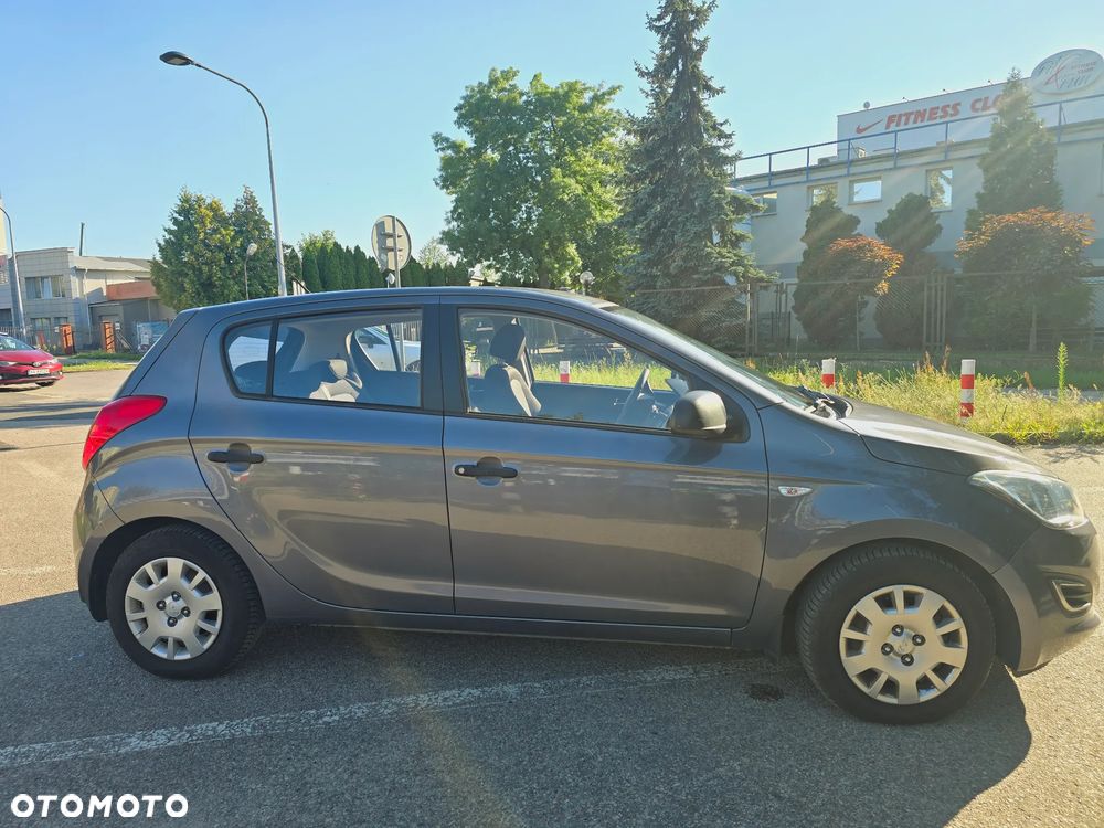 Hyundai i20 1.25 Classic + - 8