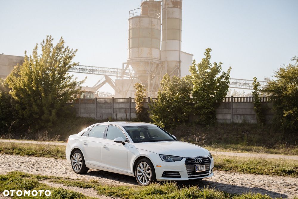 Audi A4 - 1