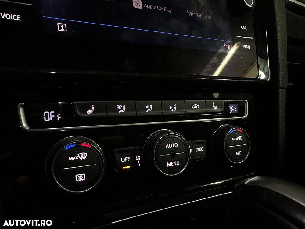 Volkswagen Golf 2.0 TDI SCR DSG Highline - 12