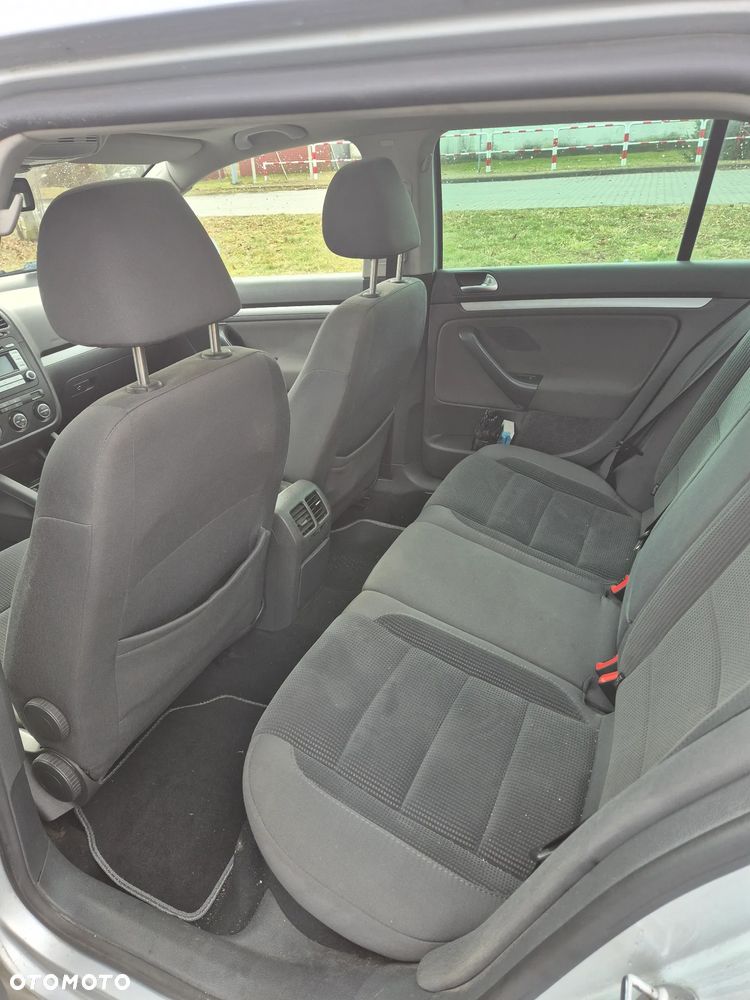 Volkswagen Golf 1.9 TDI DPF Comfortline - 8