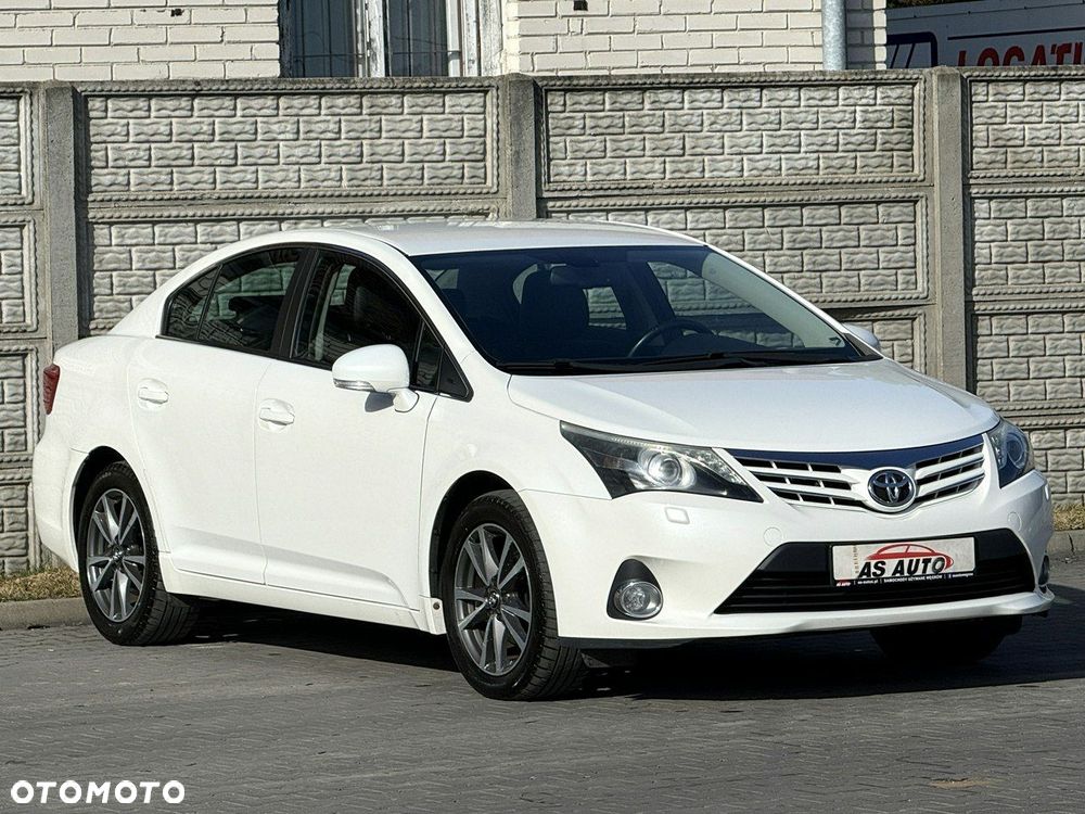 Toyota Avensis 2.0 Premium MS - 32