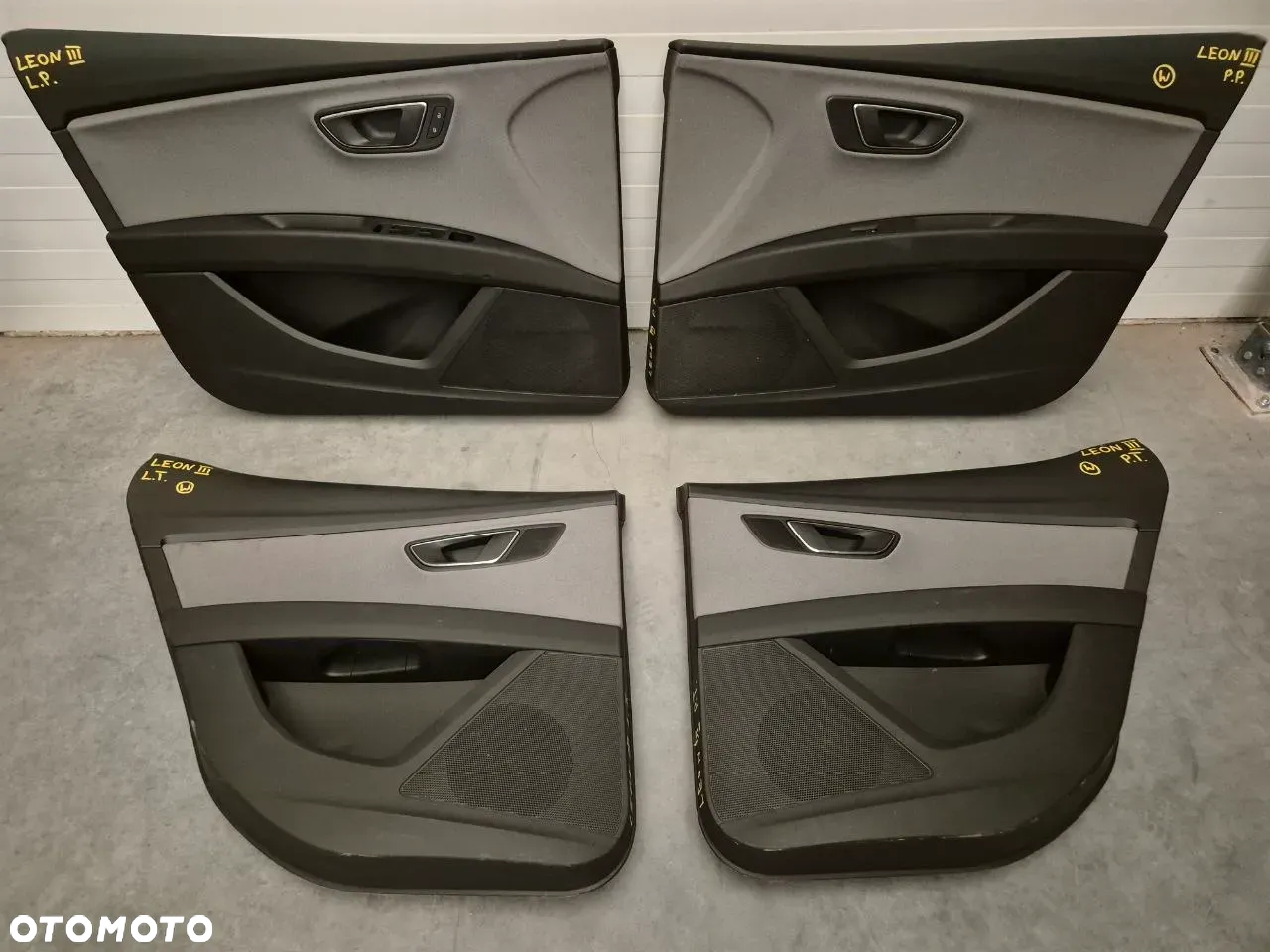 VW AUDI SEAT SKODA BOCZEK DRZWI - 21