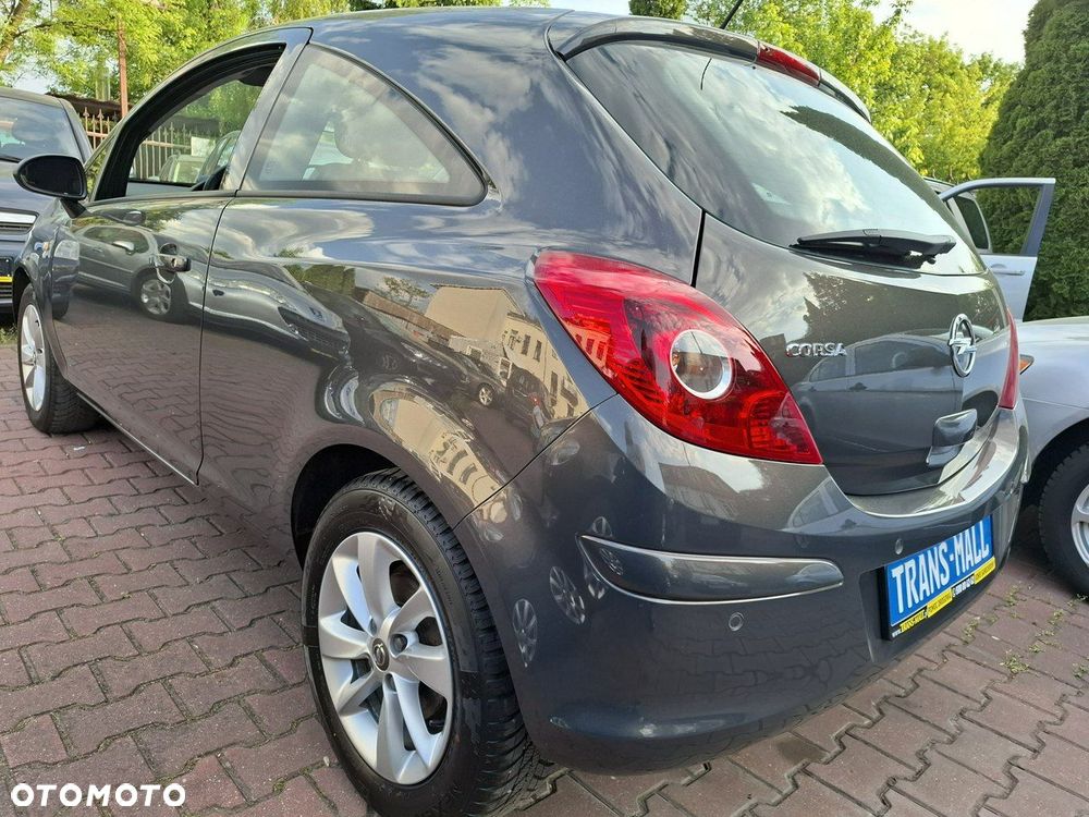 Opel Corsa 1.4 16V Energy - 4