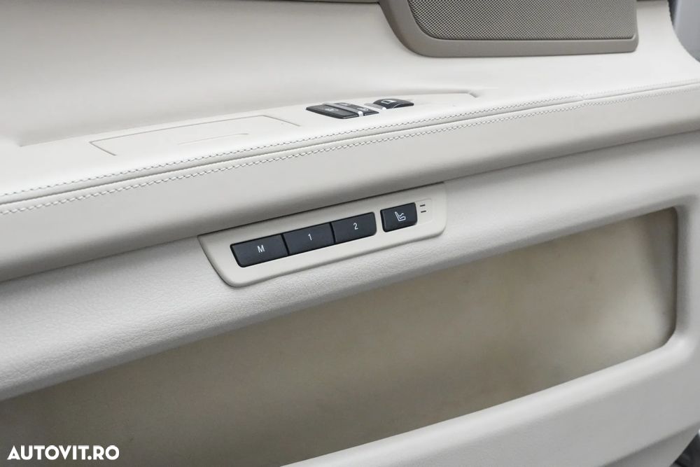 BMW Seria 7 750Li Aut. - 28