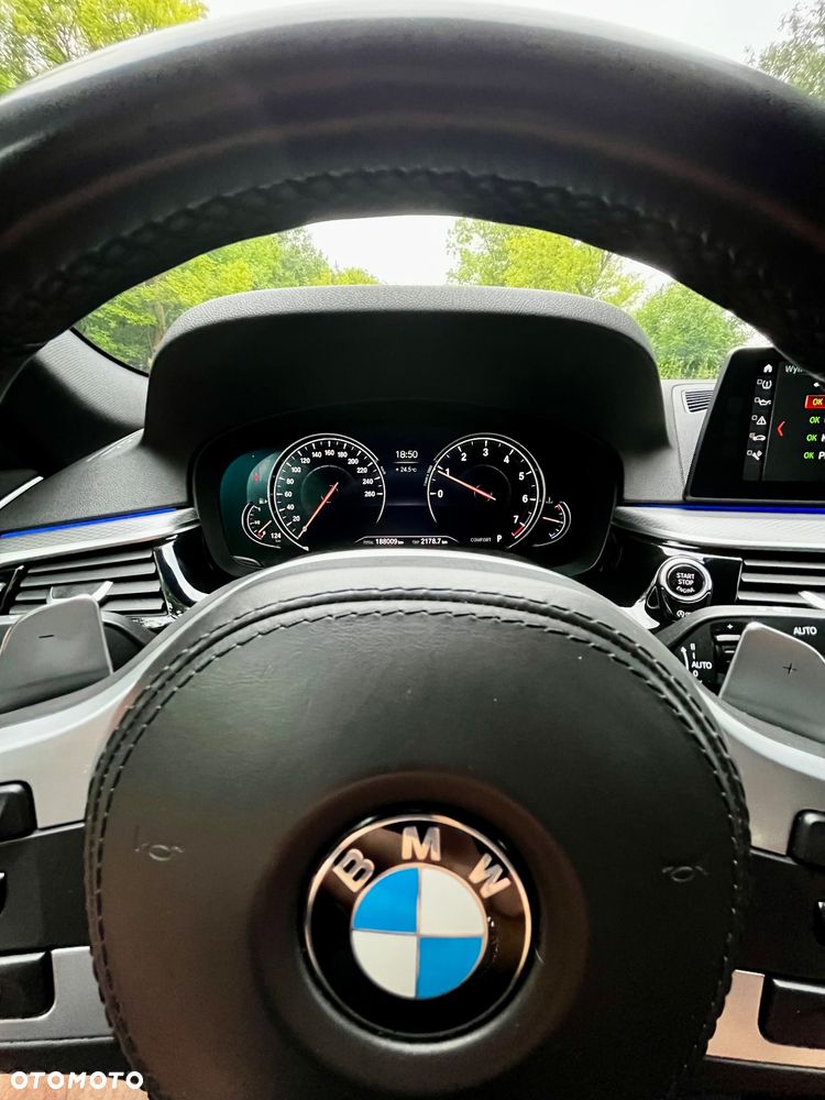 BMW Seria 5 530i xDrive M Sport sport - 14