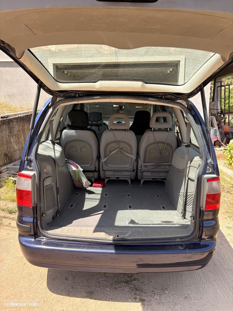 Ford Galaxy TDI Ambiente - 9