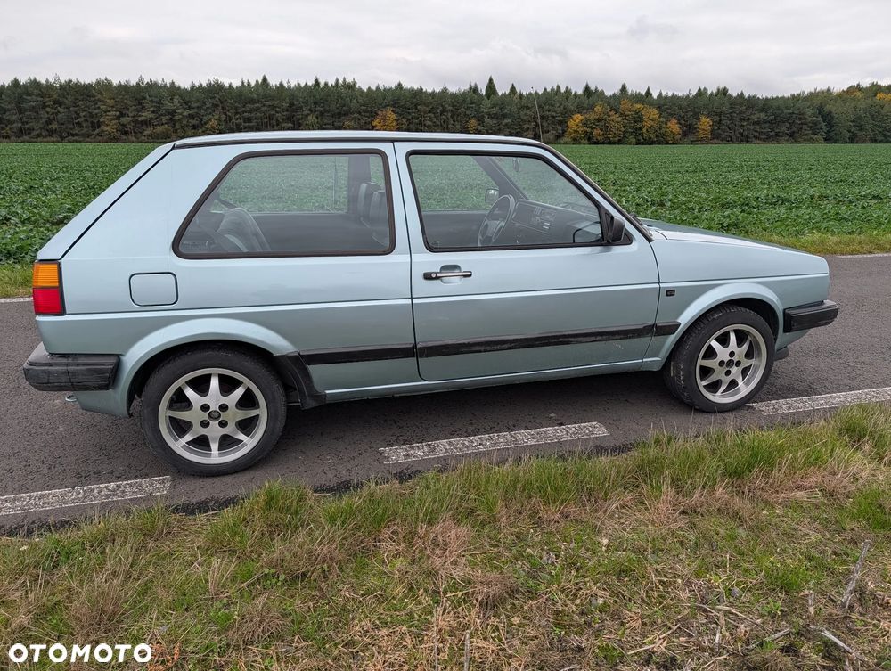 Volkswagen Golf 1.8 / 1.8 C - 2