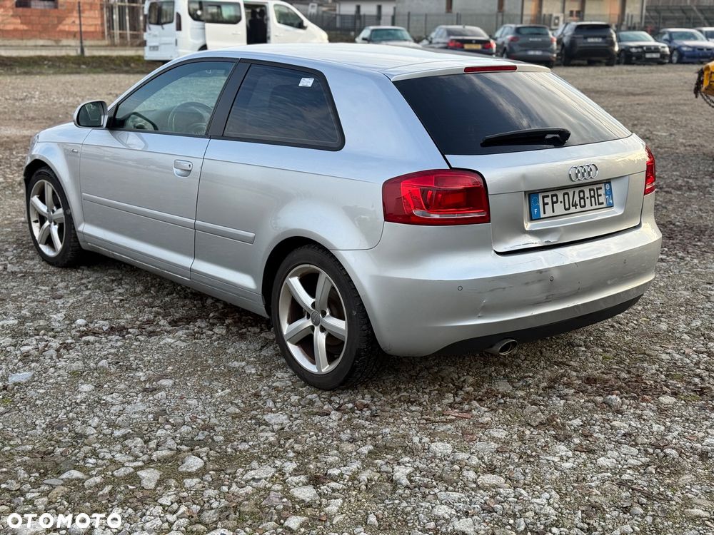 Audi A3 3-drzwiowe 1.6 TDI DPF S line Sportpaket - 9