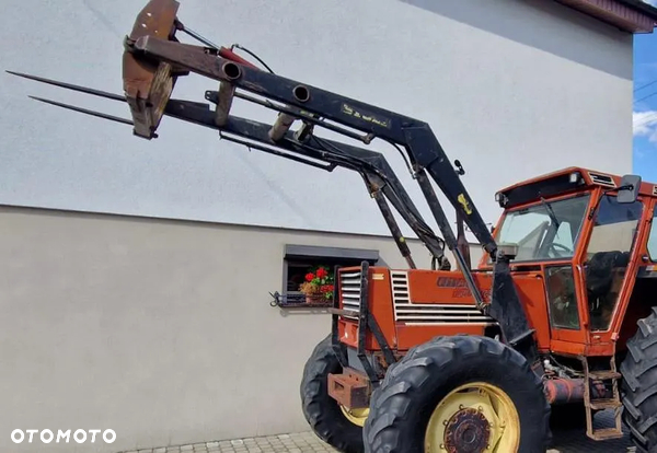 Stoll Ładowacz czołowy Tur New Holland Fiat 6-cylindrów kompletny