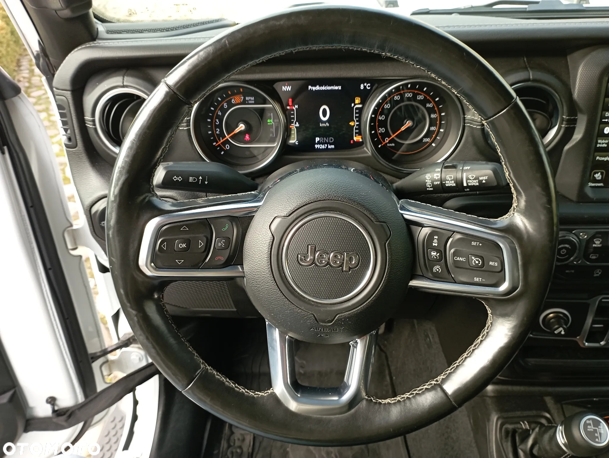 Jeep Wrangler - 10