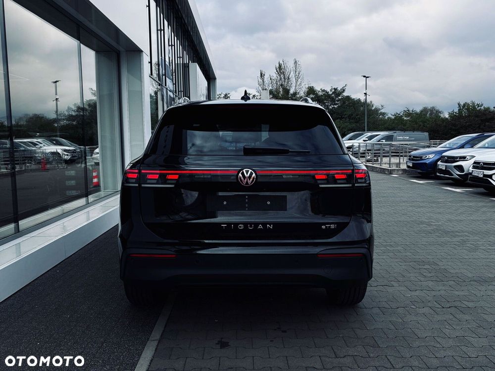 Volkswagen Tiguan - 9