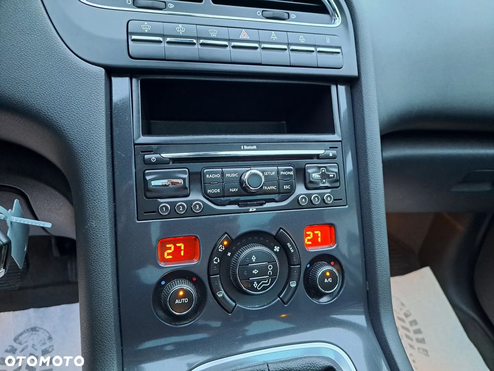 Peugeot 5008 HDI 150 Business-Line - 23