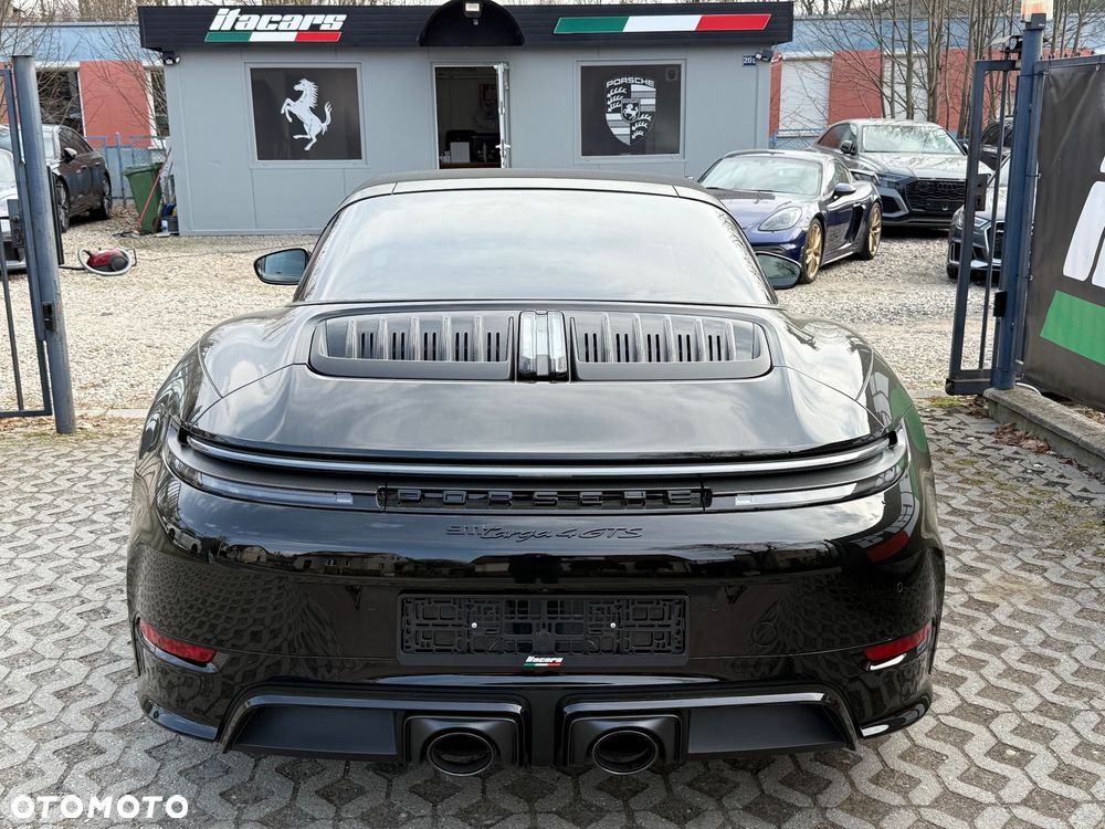 Porsche 911 Targa 4 GTS PDK - 9