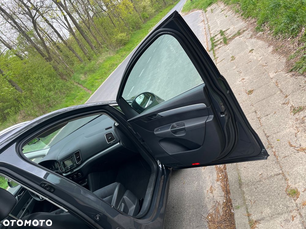 Volkswagen Sharan 2.0 TDI DSG BlueMotion Technology Comfortline - 26