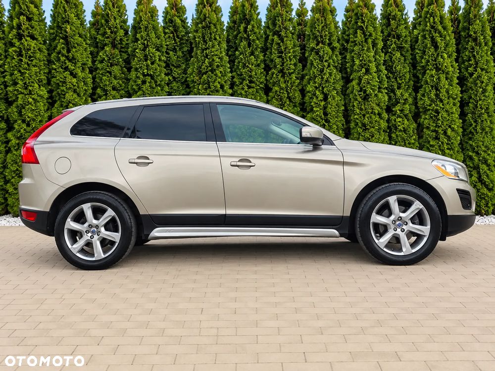 Volvo XC 60 D5 AWD RDesign - 4