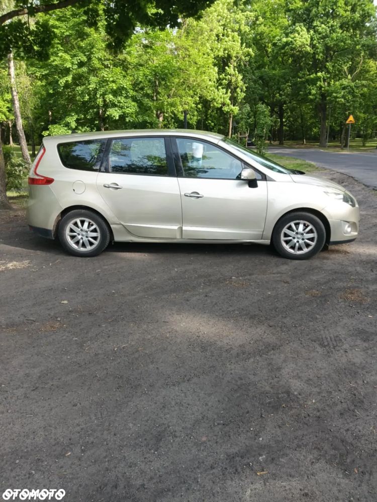 Renault Scenic - 3