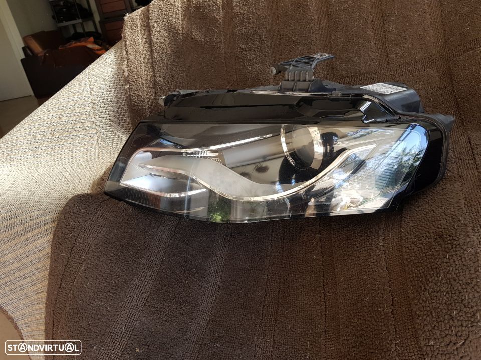 Farol esquerdo bi xenon direcional Audi A4 8k - 8k0941003 G