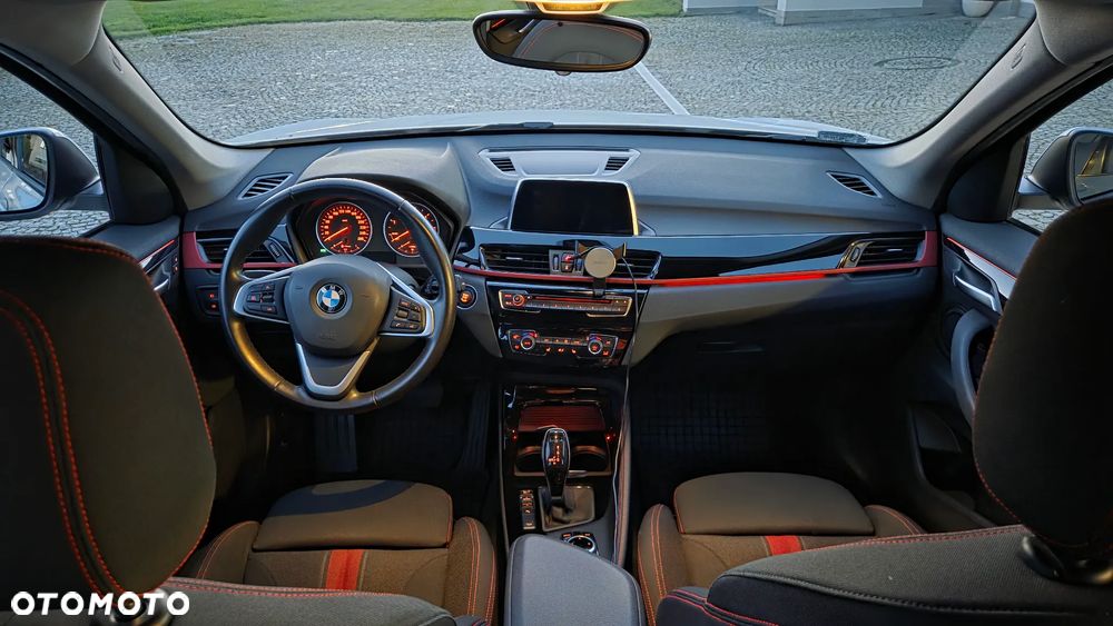 BMW X1 xDrive20d Sport Line - 14