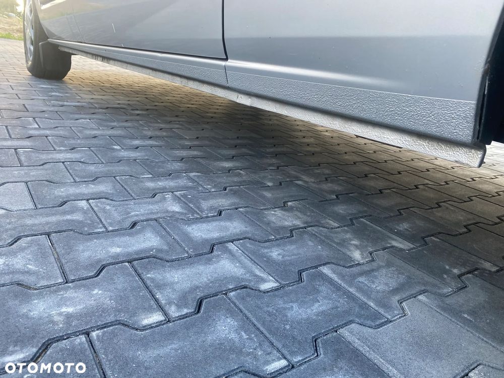 Ford TRANSIT CUSTOM - 13