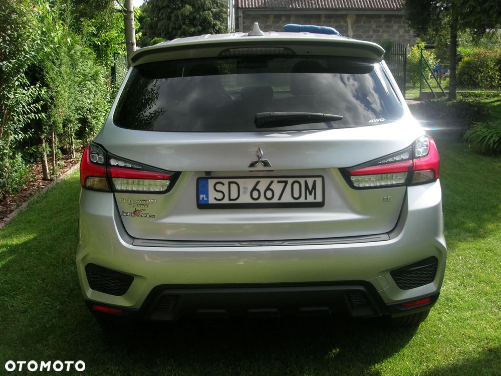 Mitsubishi Outlander - 9