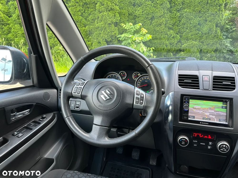 Suzuki SX4 Classic 1.6 VVT 4x4 Style - 16