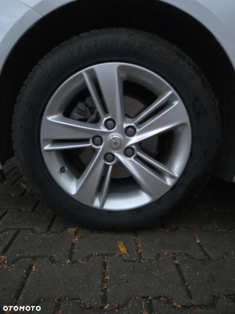 Opel Insignia 1.5 T Exclusive S&S Eco - 12