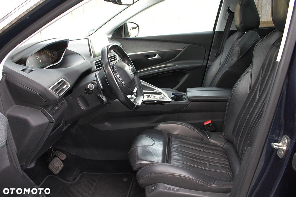 Peugeot 5008 THP 165 EAT6 Allure - 21