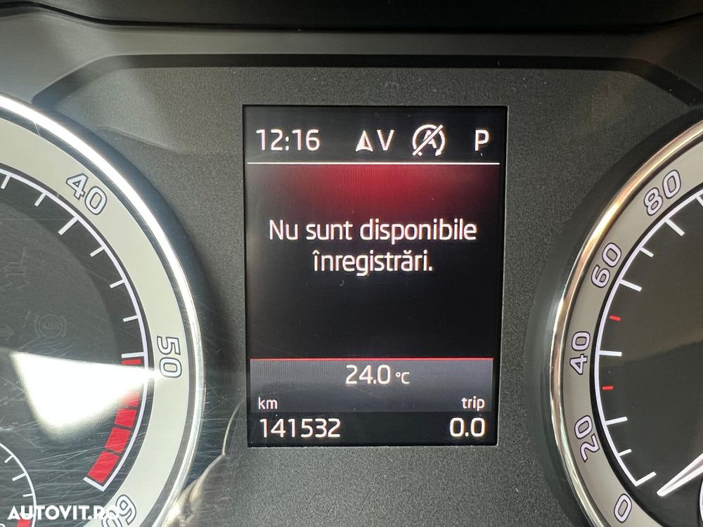 Skoda Superb 2.0 TDI DSG Sportline - 14