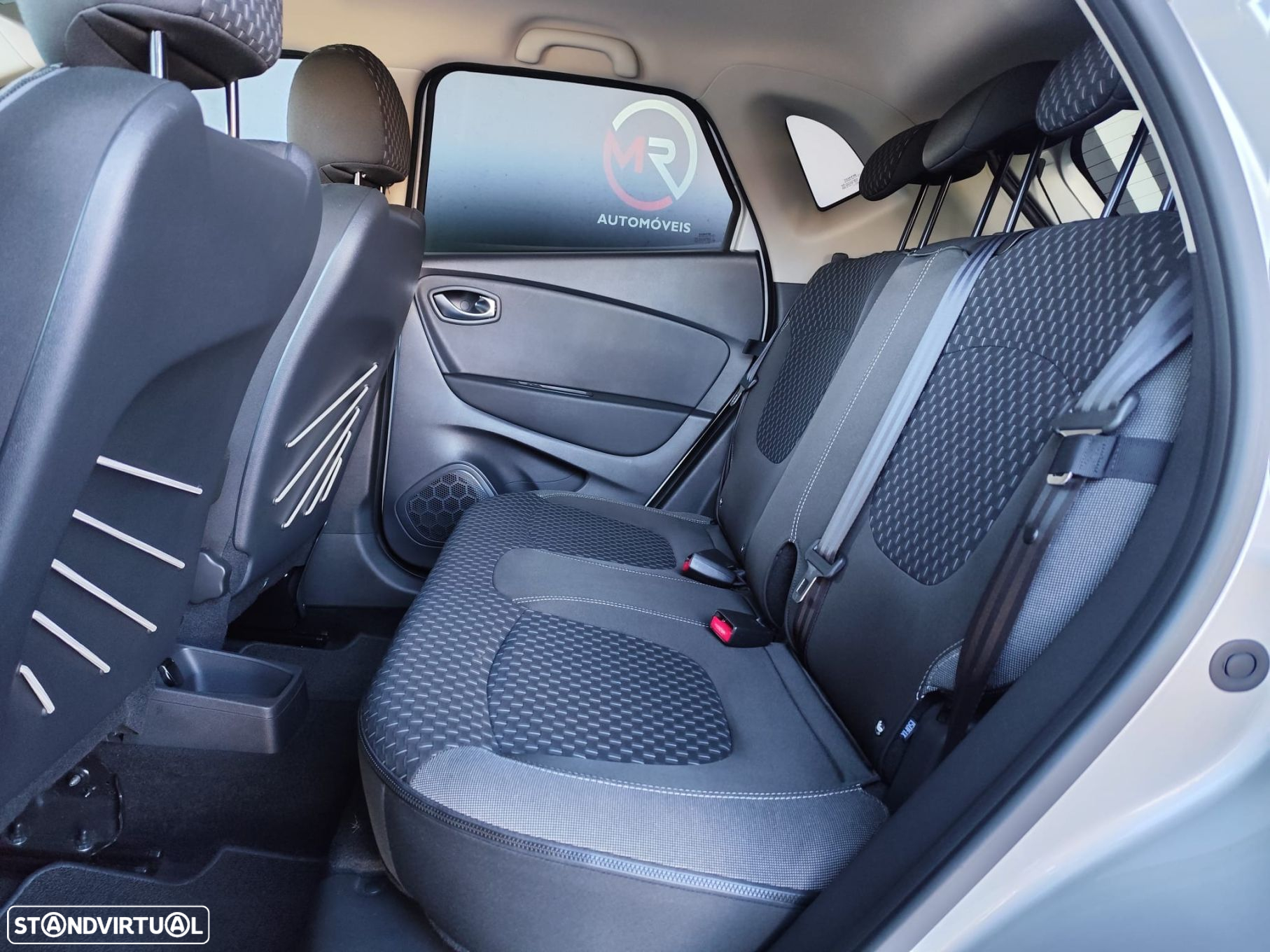 Renault Captur 0.9 TCE Exclusive - 26