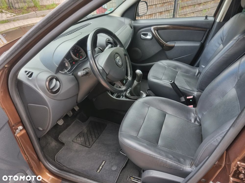 Dacia Duster 1.6 16V 4x2 Prestige - 6