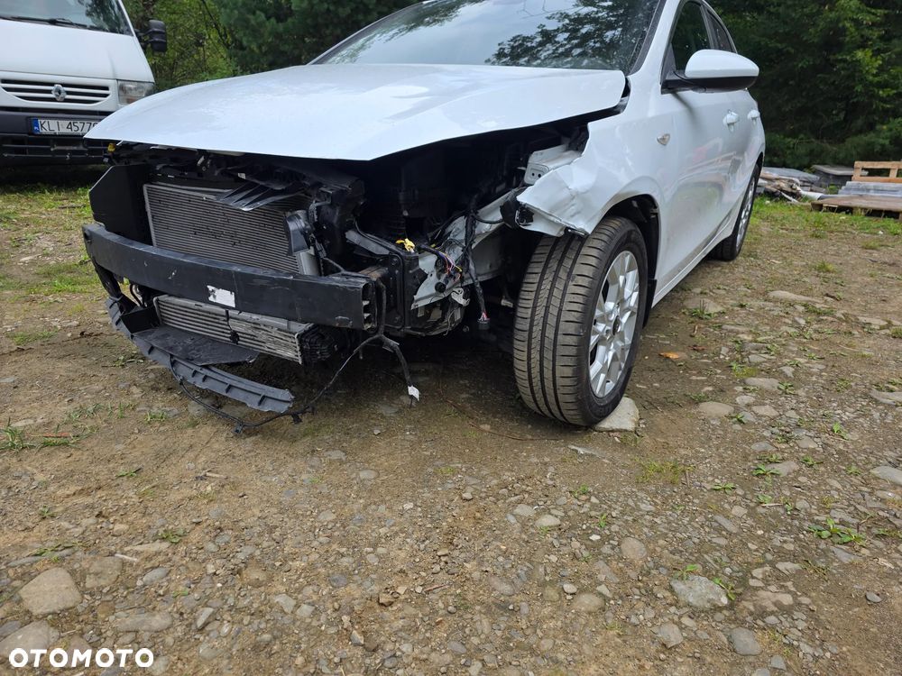 Kia Ceed 1.5 T-GDI M DCT - 9