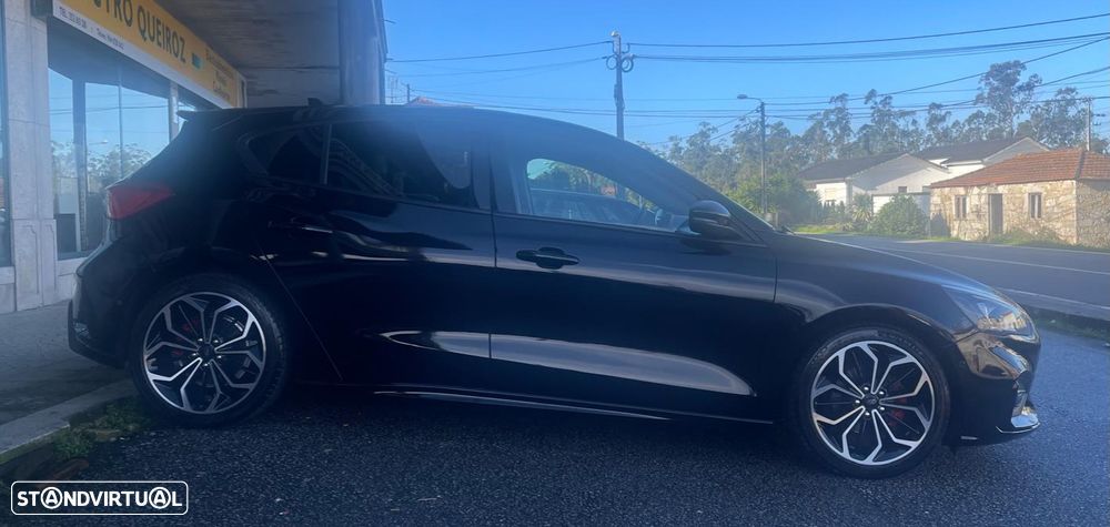 Ford Focus 1.5 EcoBlue S&S Aut. ST-LINE - 4