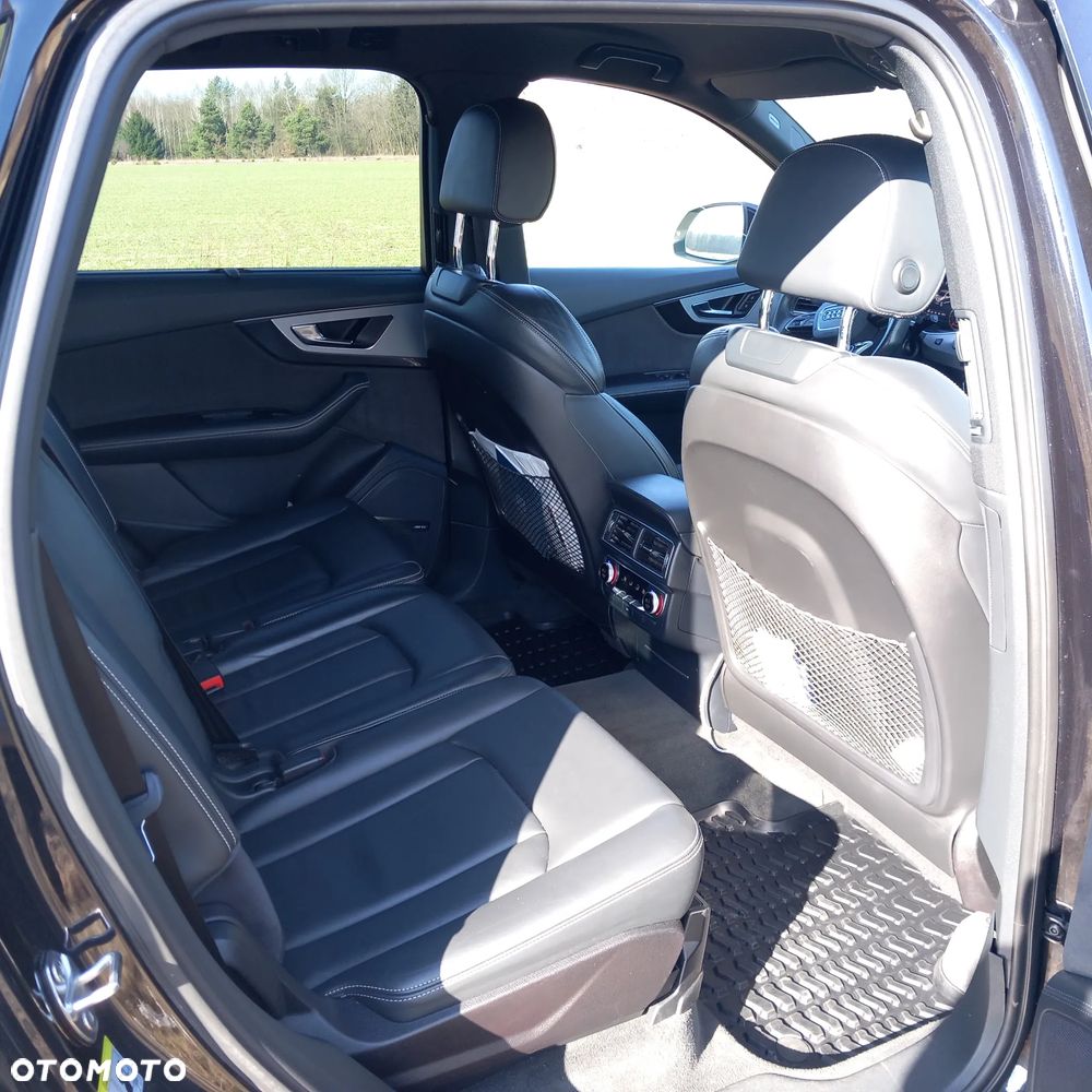 Audi Q7 - 9