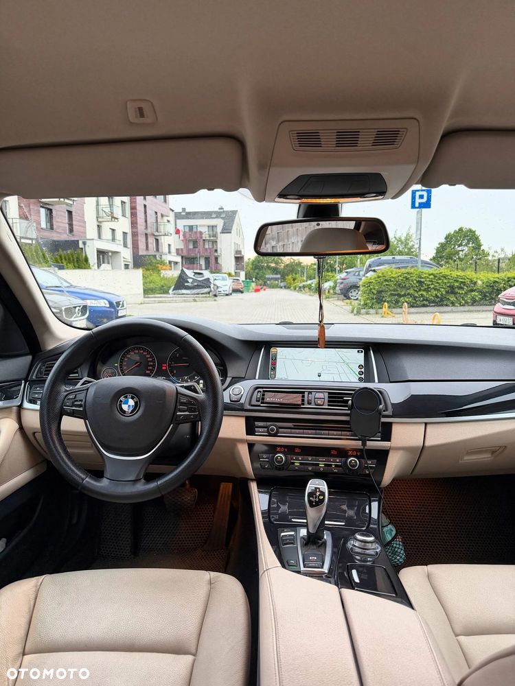 BMW Seria 5 520d - 14
