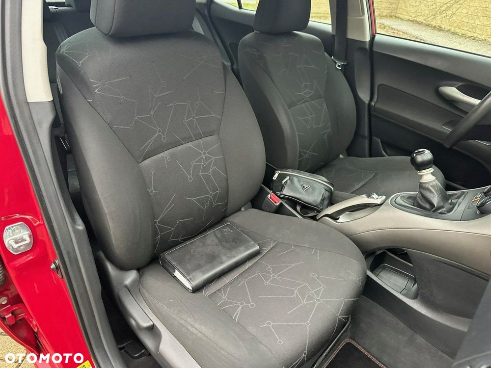 Toyota Auris 1.33 VVT-i Terra - 9