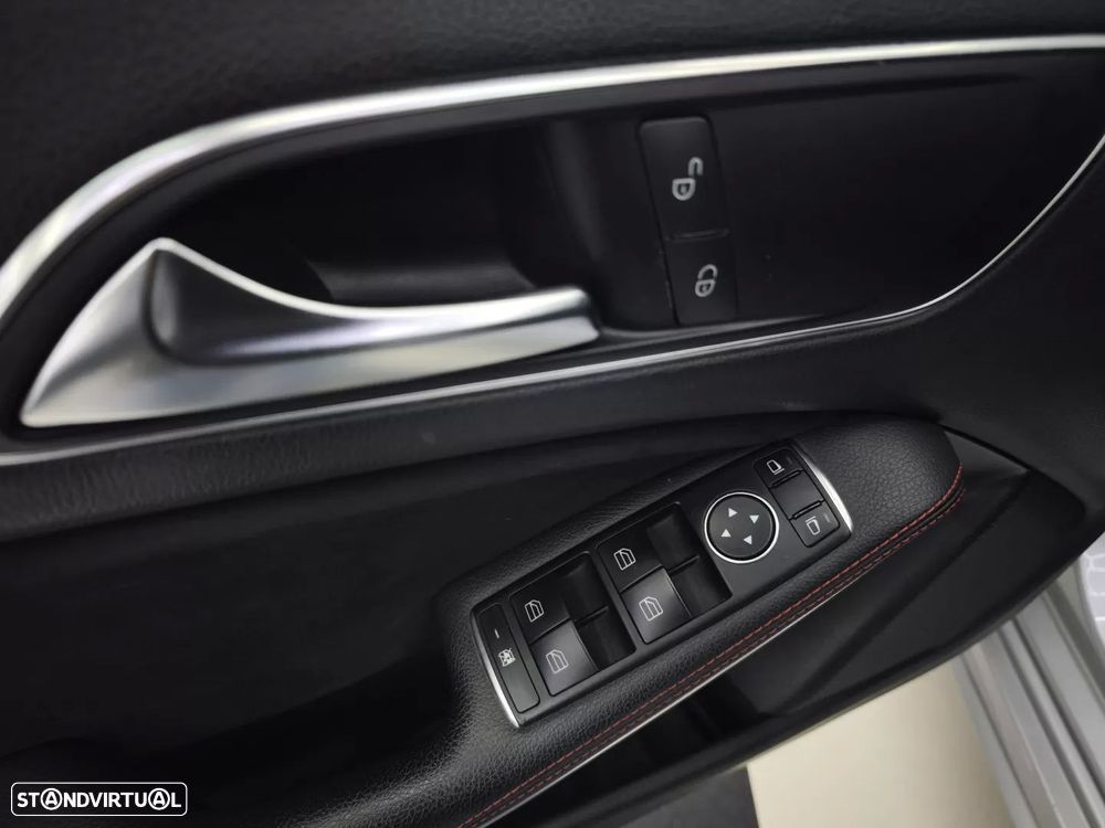 Mercedes-Benz A 180 d AMG Line - 21