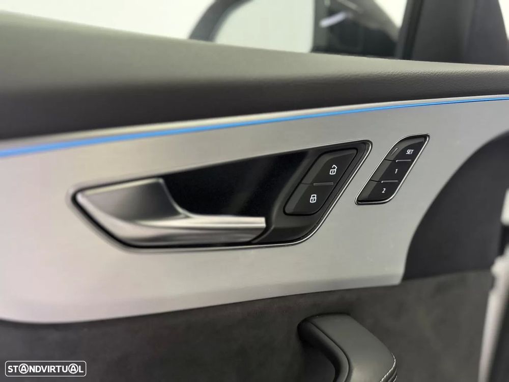 Audi SQ8 TFSI quattro Tiptronic - 51