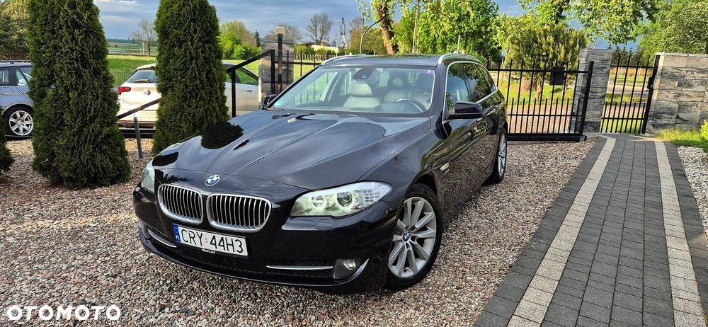 BMW Seria 5 525d xDrive Luxury Line - 1