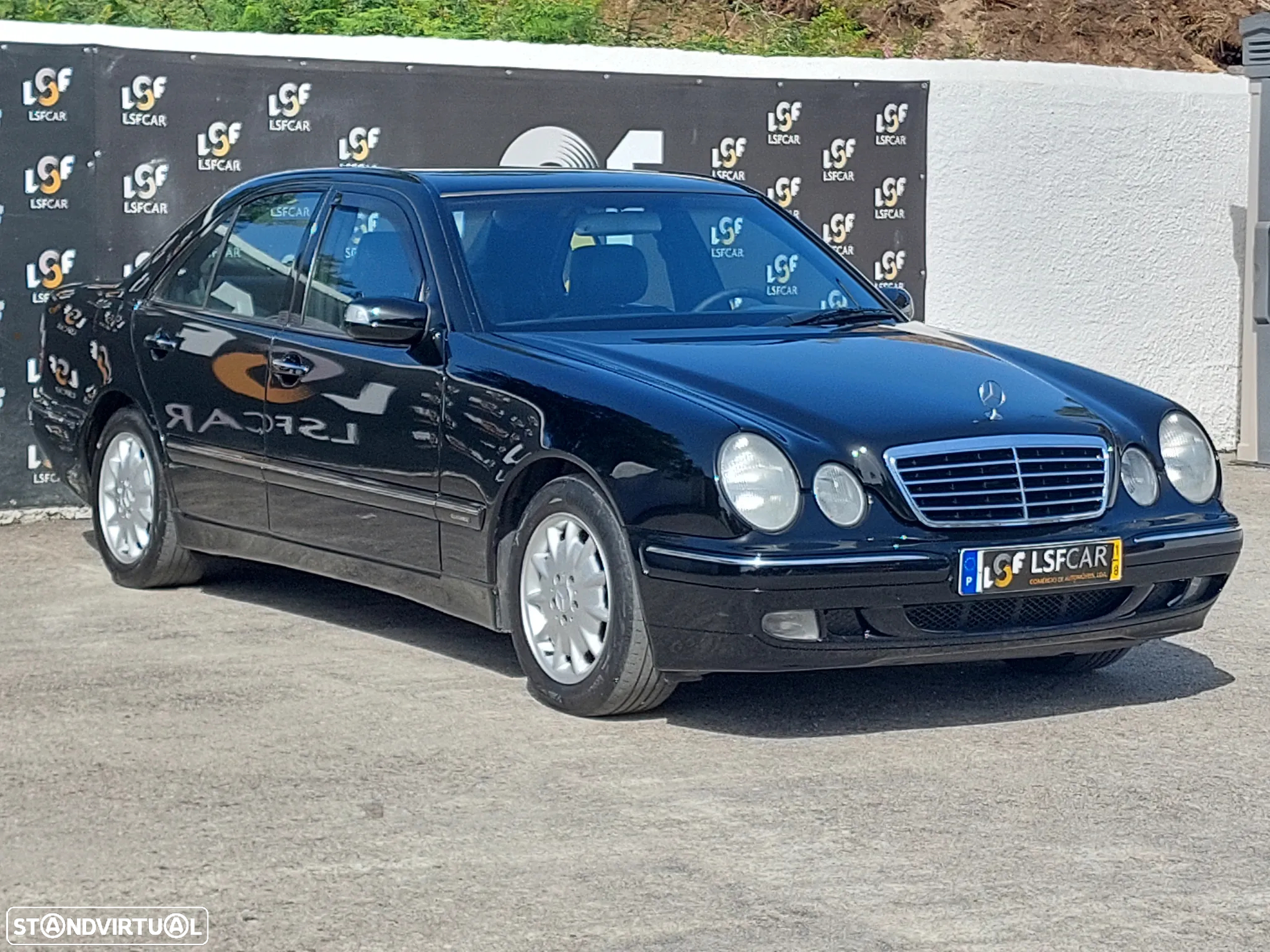 Mercedes-Benz E 220 - 2