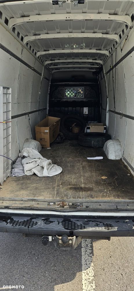Iveco DAILY - 10