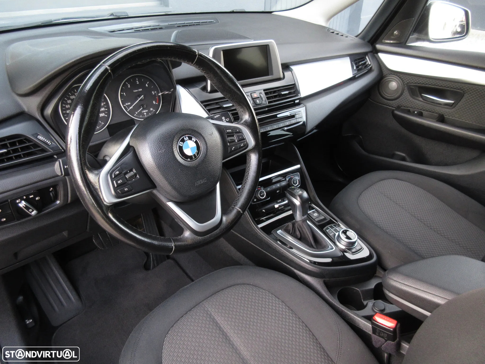 BMW 216 Gran Tourer d Advantage Auto - 24